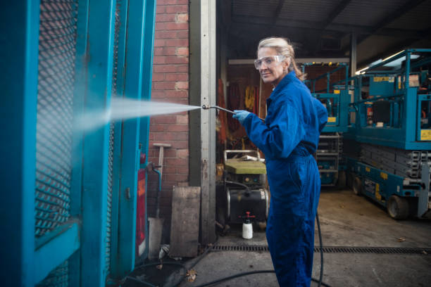Best Concrete Pressure Washing  in Ferguson, MO